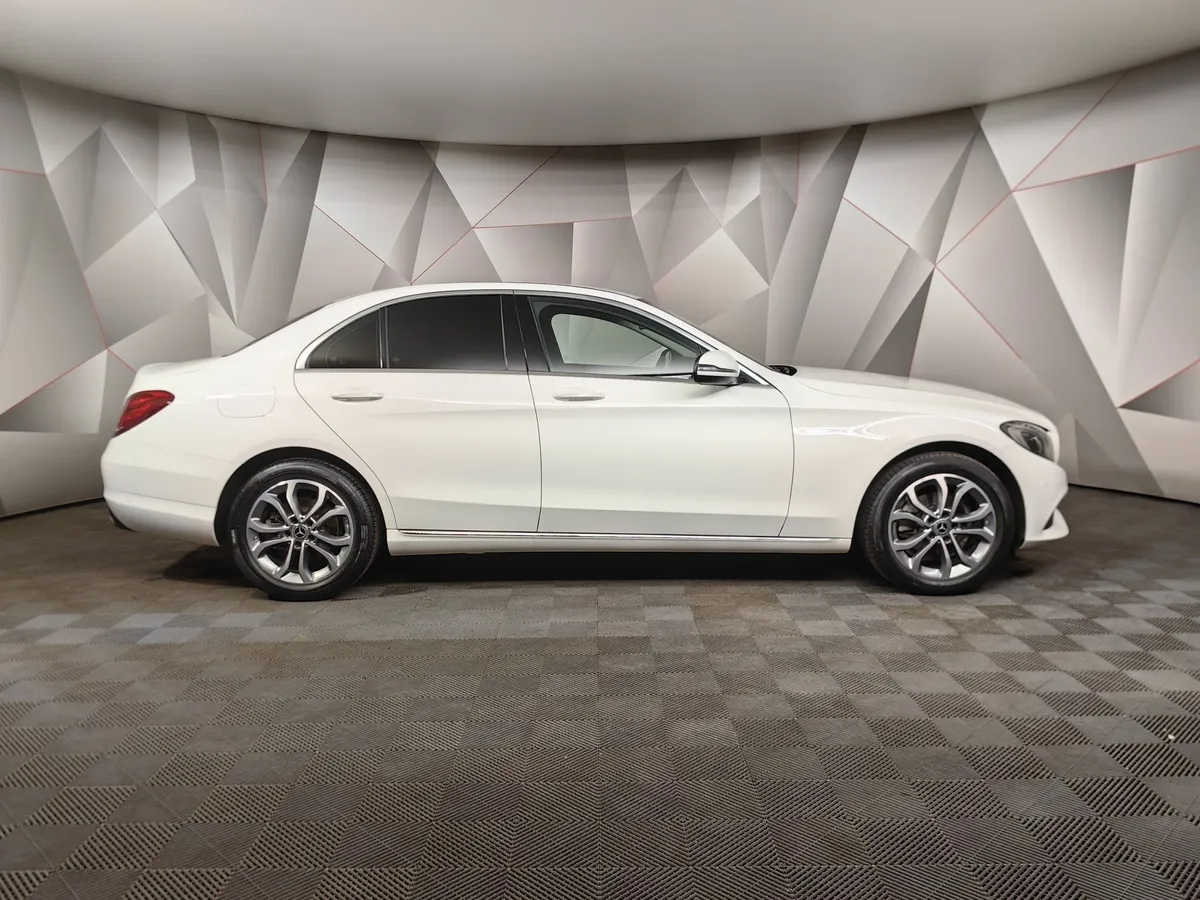 Mercedes-Benz C-Класс C 180 9G-TRONIC (150 л.с.) Premium Белый в АВИЛОН. Слайд №6