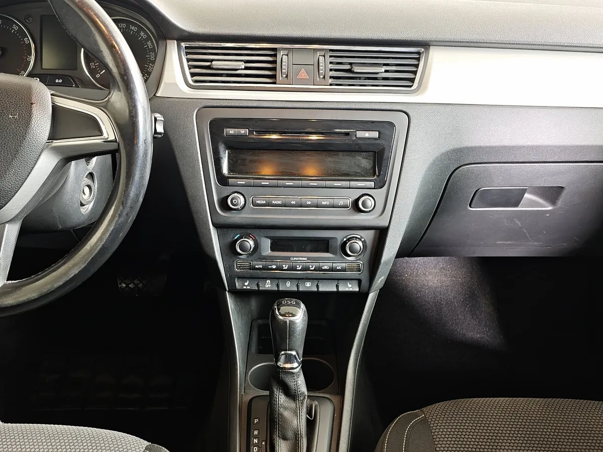 Skoda Rapid 1.4 TSI DSG (122 л.с.) Белый в АВИЛОН. Слайд №14