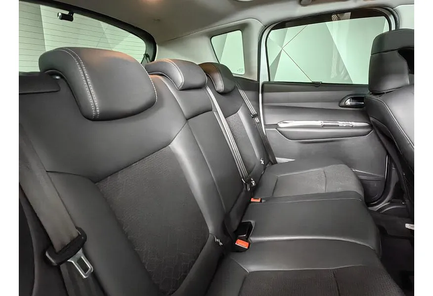 Peugeot 3008 1.6 AT 4WD (150 л.с.) Белый в АВИЛОН. Слайд №15