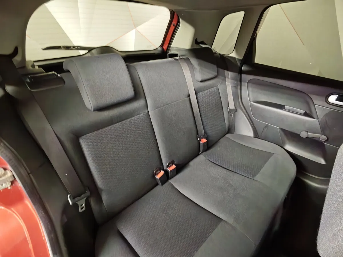 Ford Fiesta 1.6 Flex MT (100 л.с.) Красный в АВИЛОН. Слайд №14