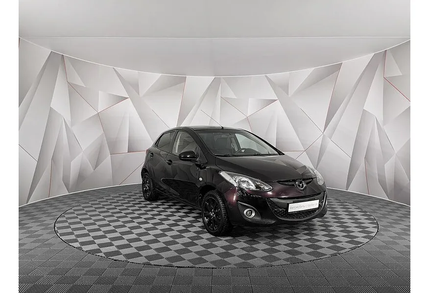 Mazda 2 1.5 AT (103 л.с.) Красный в АВИЛОН. Слайд №3