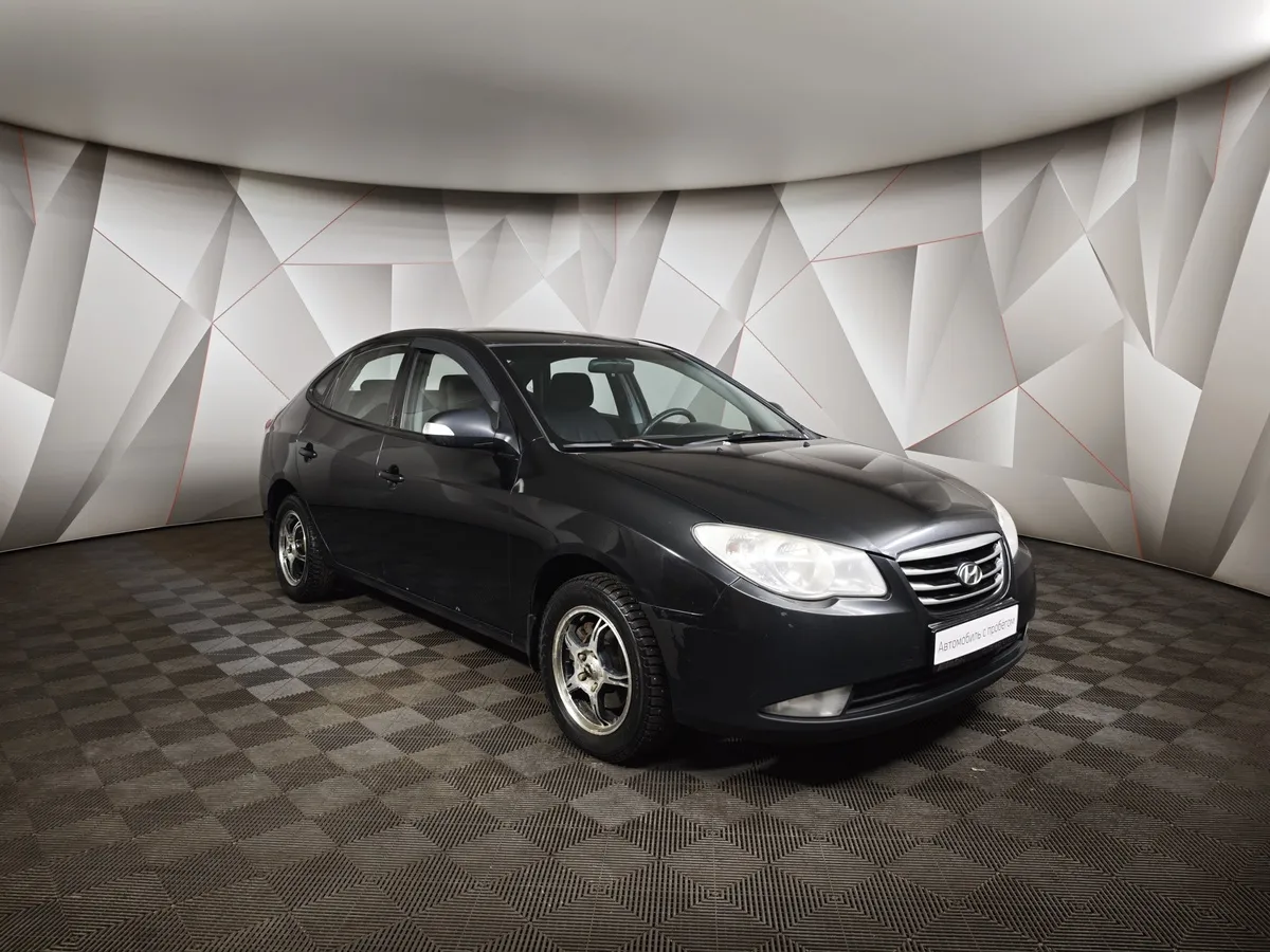 Hyundai Elantra 1.6 MT (105 л.с.) Черный в АВИЛОН. Слайд №3