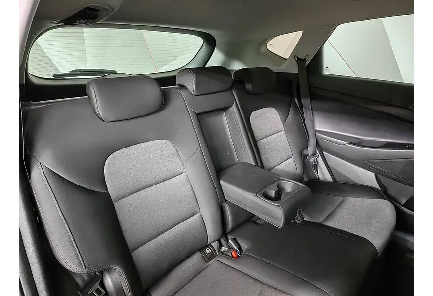 Hyundai Tucson 2.0 (150 л.с.) MPi-6AT-4WD Family Серый в АВИЛОН. Слайд №16