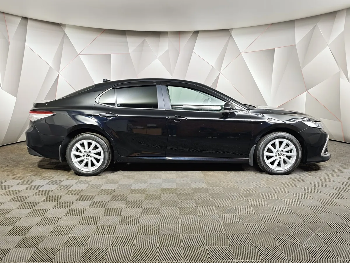 Toyota Camry 2.5 AT (200 л.с.) Черный в АВИЛОН. Слайд №6
