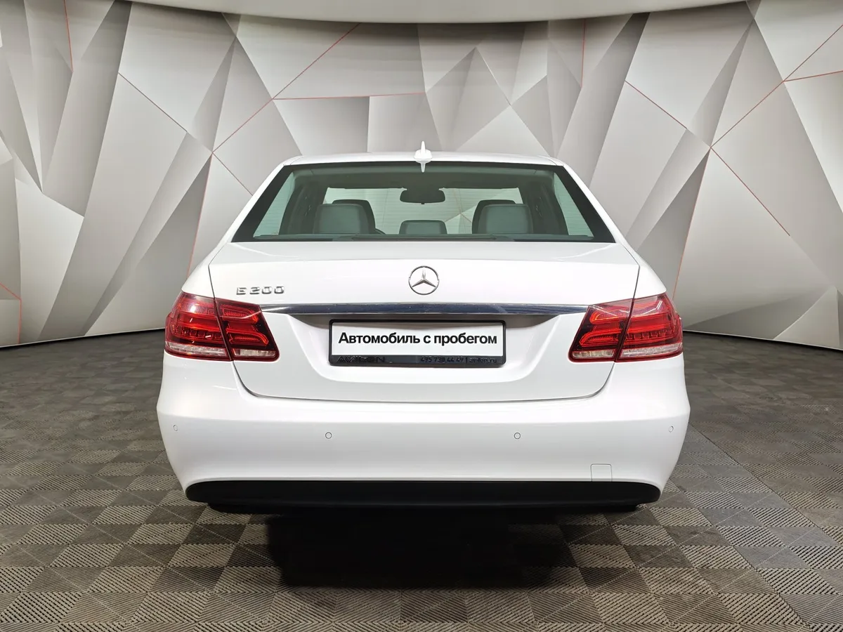 Mercedes-Benz E-Класс E 200 T BlueEfficiency 7G-Tronic Plus (184 л.с.) Белый в АВИЛОН. Слайд №8