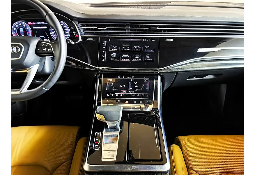 Audi Q8 55 TFSI Tiptronic quattro (340 л.с.) Оранжевый в АВИЛОН. Слайд №15