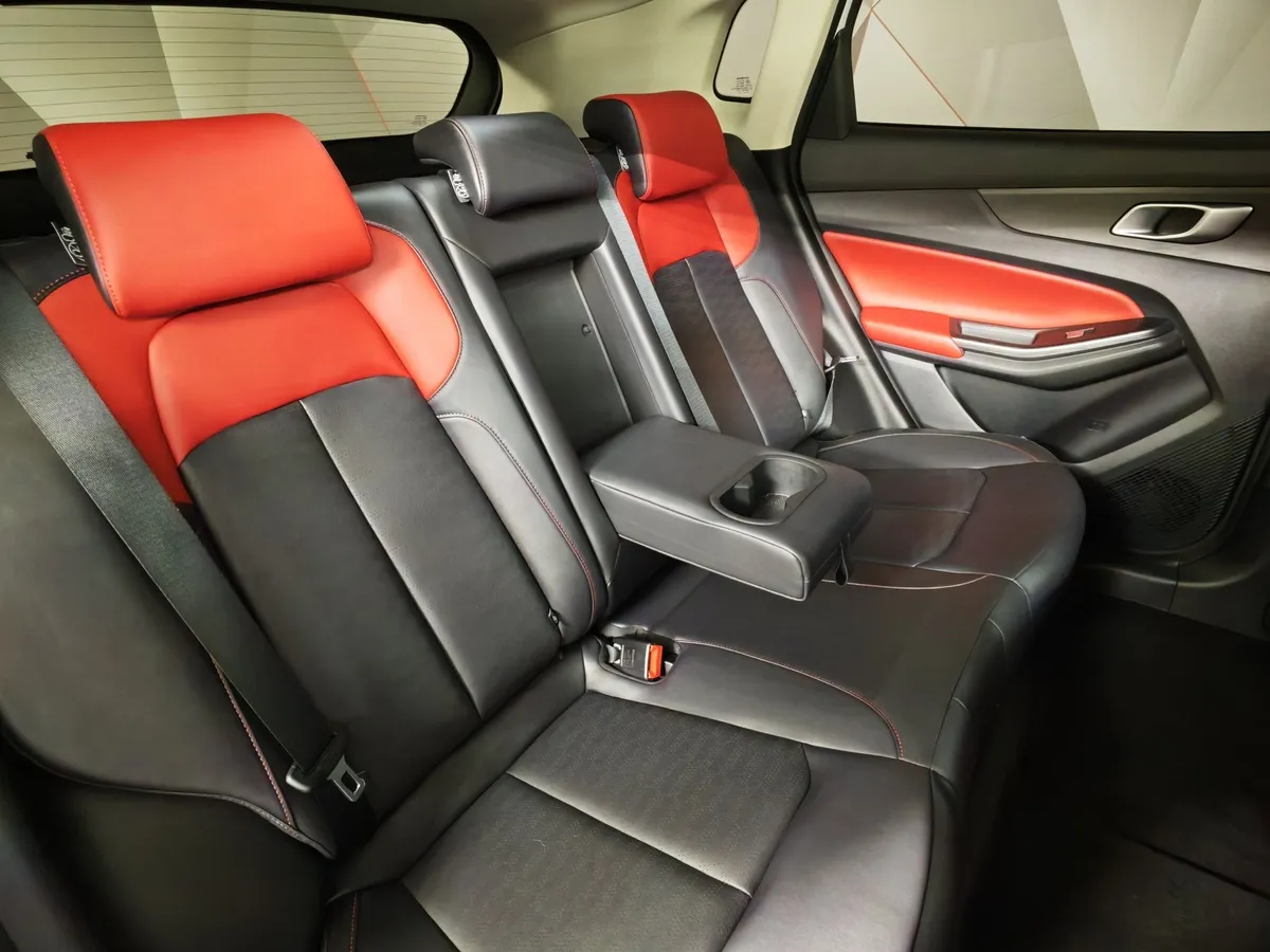 Changan UNI-S 1.5T 7DCT 2WD (181 л.с.) Tech Белый в АВИЛОН. Слайд №17