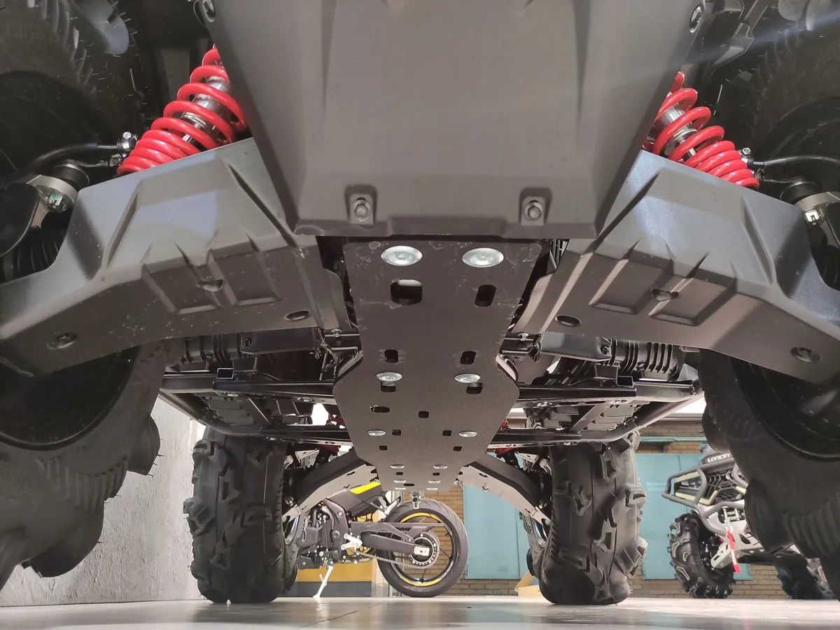 Loncin Xwolf 1000 976 см³ (98 л.с.) 98 976 Серый в АВИЛОН. Слайд №9