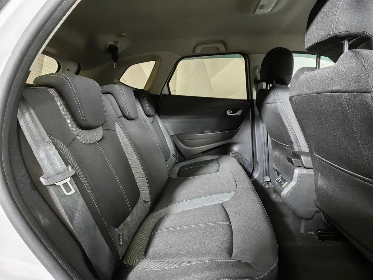 Renault Kaptur 1.6 MT (114 л.с.) Белый в АВИЛОН. Слайд №16