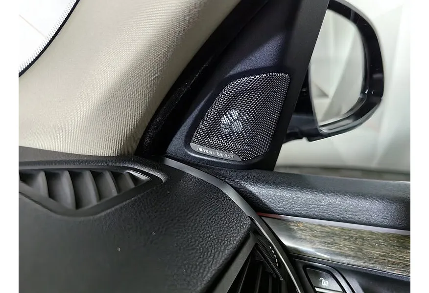 BMW X5 xDrive30d Steptronic (249 л.с.) Base (Локальная сборка) Синий в АВИЛОН. Слайд №17