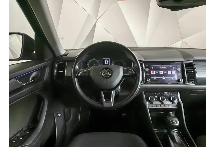 АВИЛОН - Skoda Kodiaq 2.0 TDI DSG 4X4 (150 л.с.) Черный - slide 15