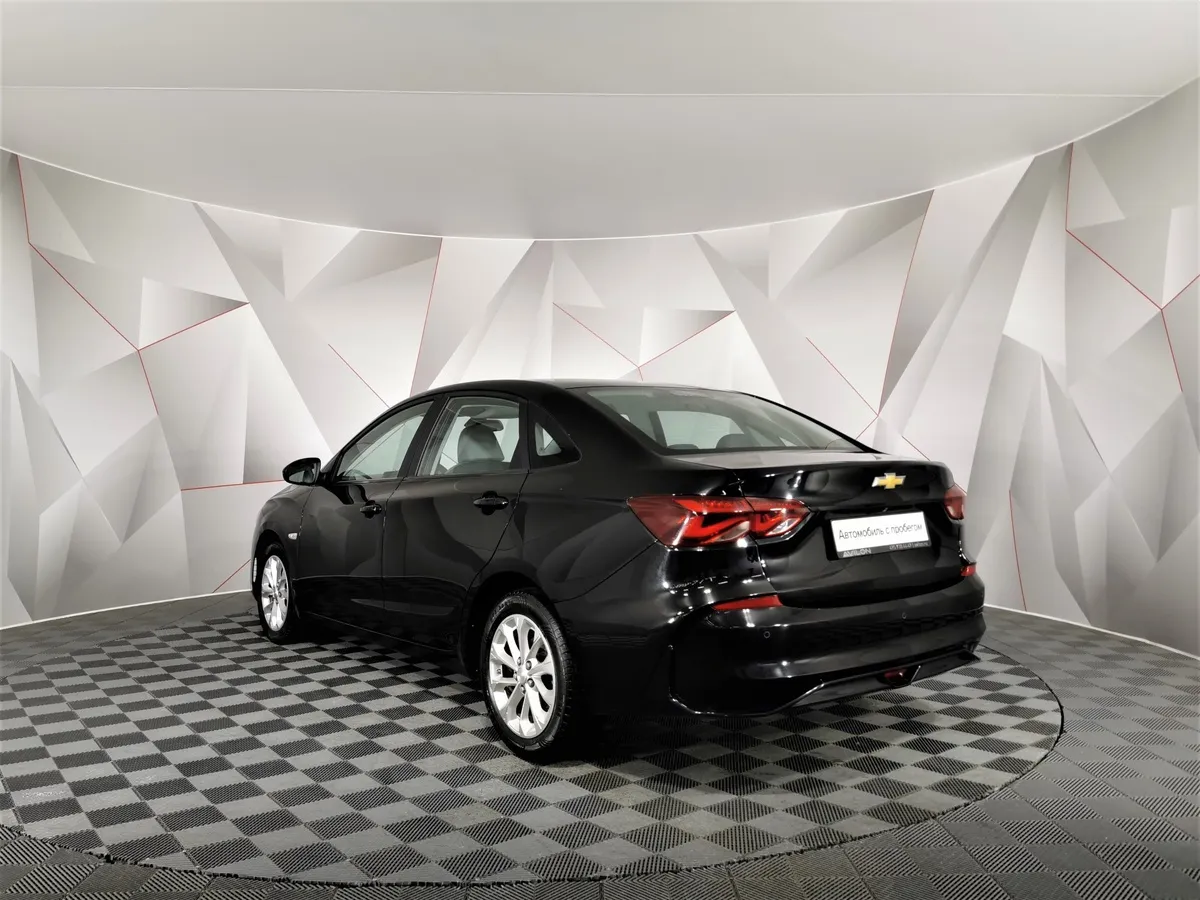 Chevrolet Monza 1.5 6DCT (113 л.с.) Черный в АВИЛОН. Слайд №4