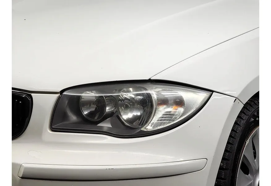 BMW 1 серия 116i AT (115 л.с.) Белый в АВИЛОН. Слайд №8