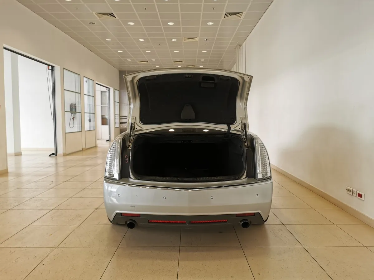 Cadillac CTS 3.6 V6 SIDI AWD (311 л.с.) Серебристый в АВИЛОН. Слайд №11