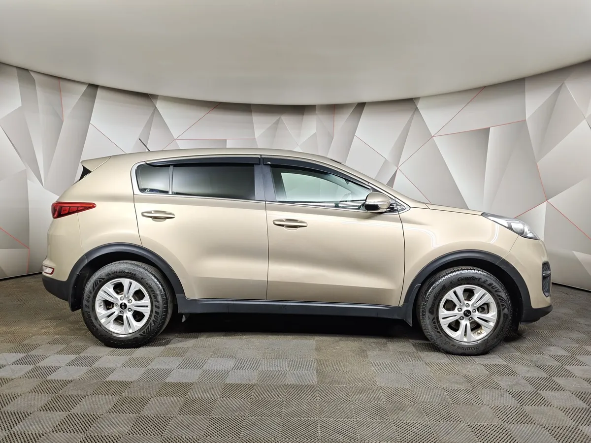 Kia Sportage 2.0 MT (150 л.с.) Classic Коричневый в АВИЛОН. Слайд №6