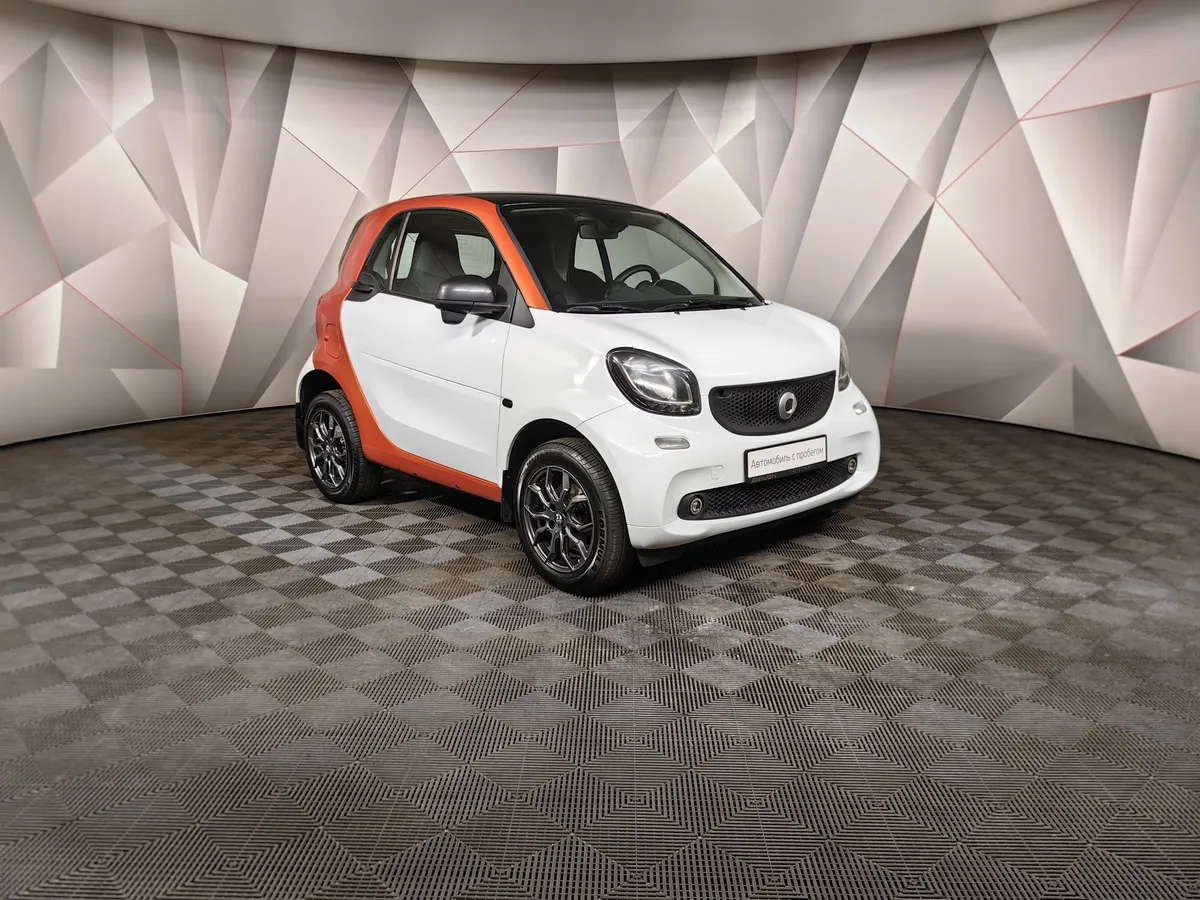 Smart Fortwo 0.9 T AMT twinamic (90 л.с.) Оранжевый в АВИЛОН. Слайд №3