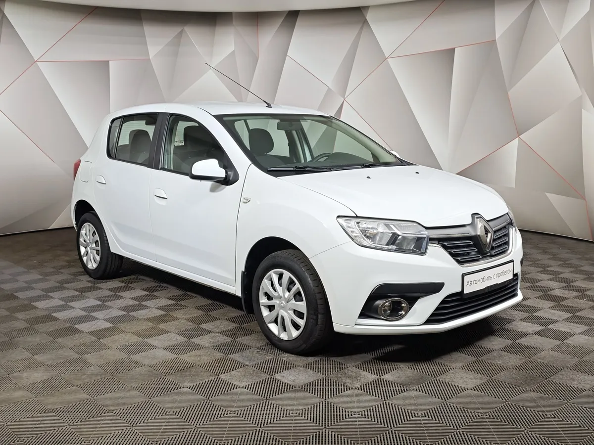 Renault Sandero 1.6 AT (102 л.с.) Белый в АВИЛОН. Слайд №3
