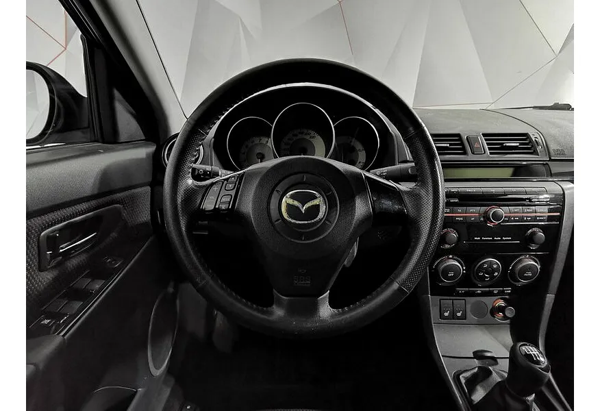 Mazda 3 2.0 MT (150 л.с.) Синий в АВИЛОН. Слайд №20