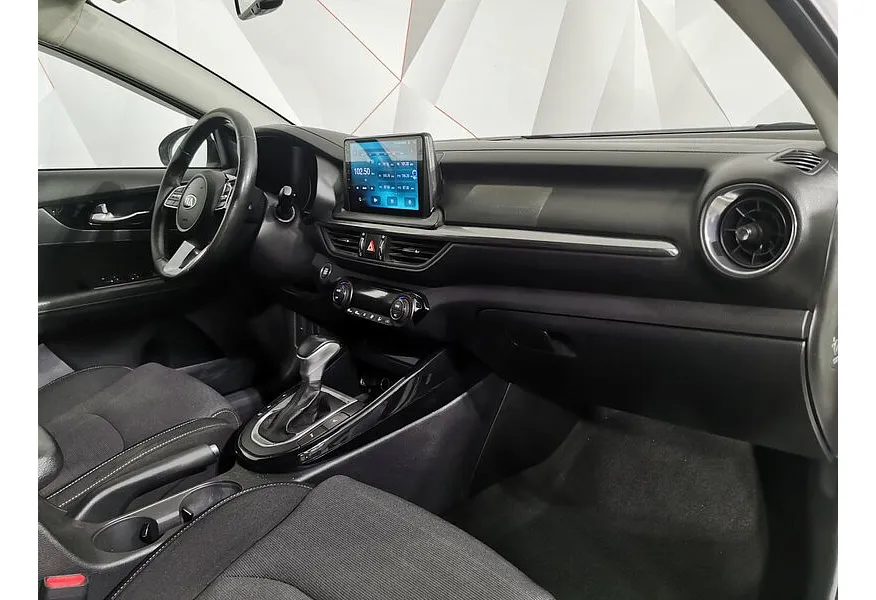 Kia Cerato 1.6 MPI AT (128 л.с.) Prestige Белый в АВИЛОН. Слайд №13