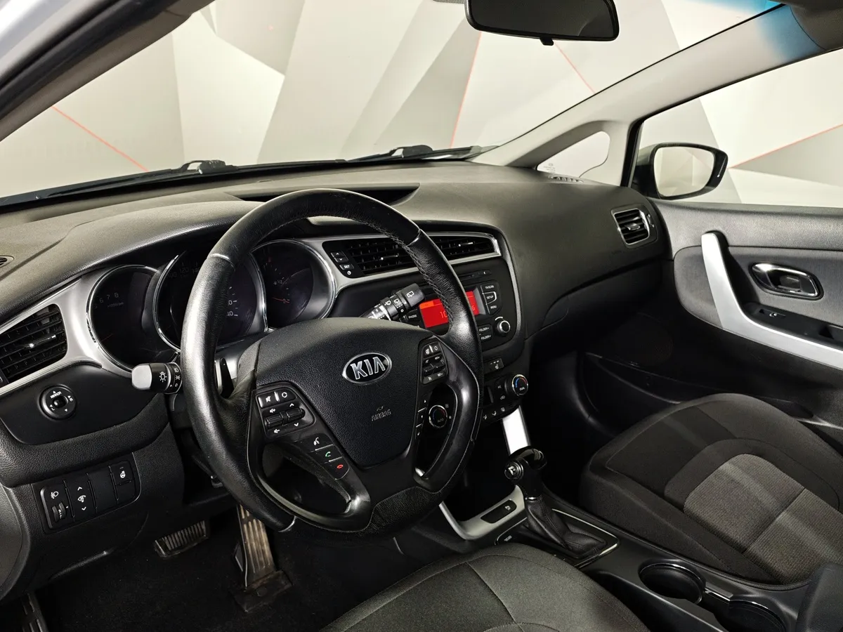 Kia Ceed 1.6 AT (130 л.с.) Comfort Серебристый в АВИЛОН. Слайд №19