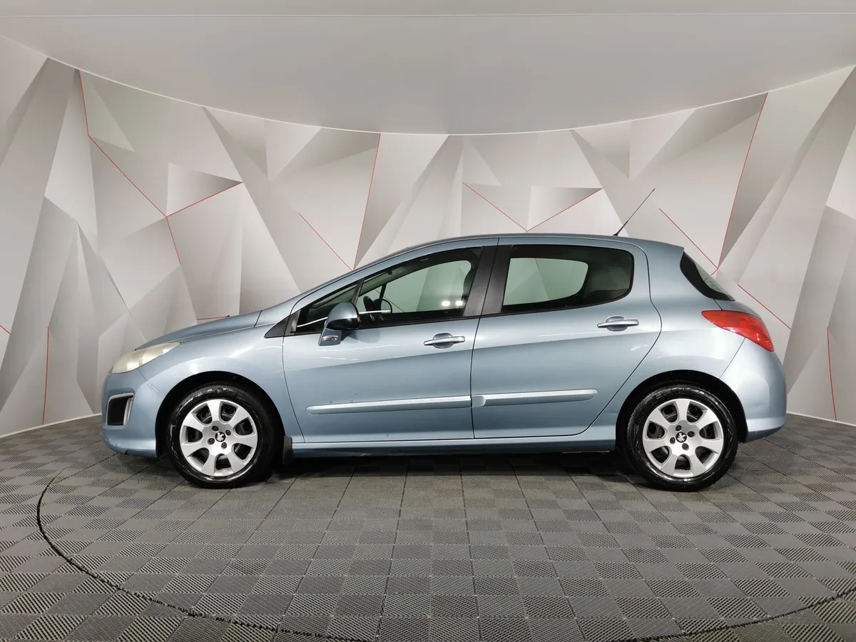 Peugeot 308 1.6 AT (120 л.с.) Голубой в АВИЛОН. Слайд №5
