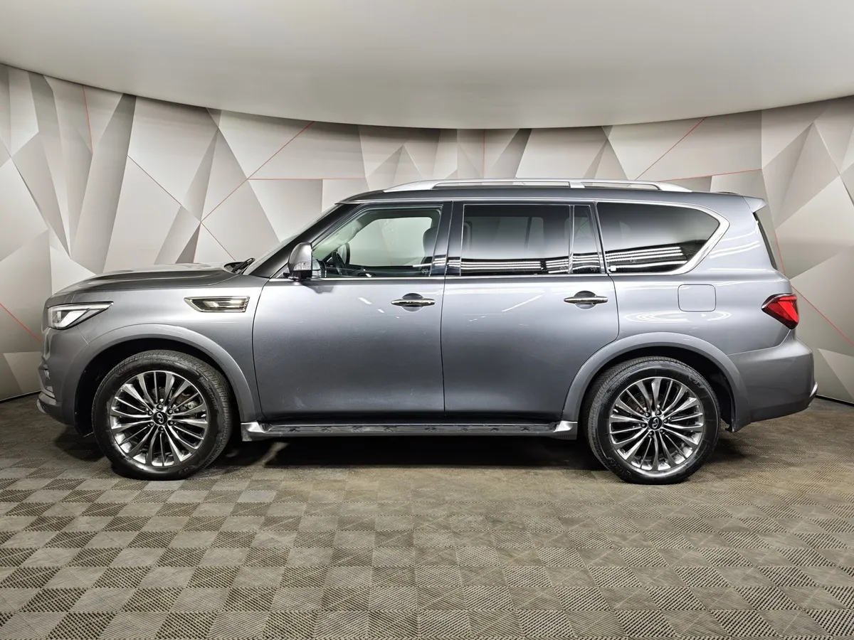 Infiniti QX80 5.6 АТ AWD (405 л.с.) Серый в АВИЛОН. Слайд №5