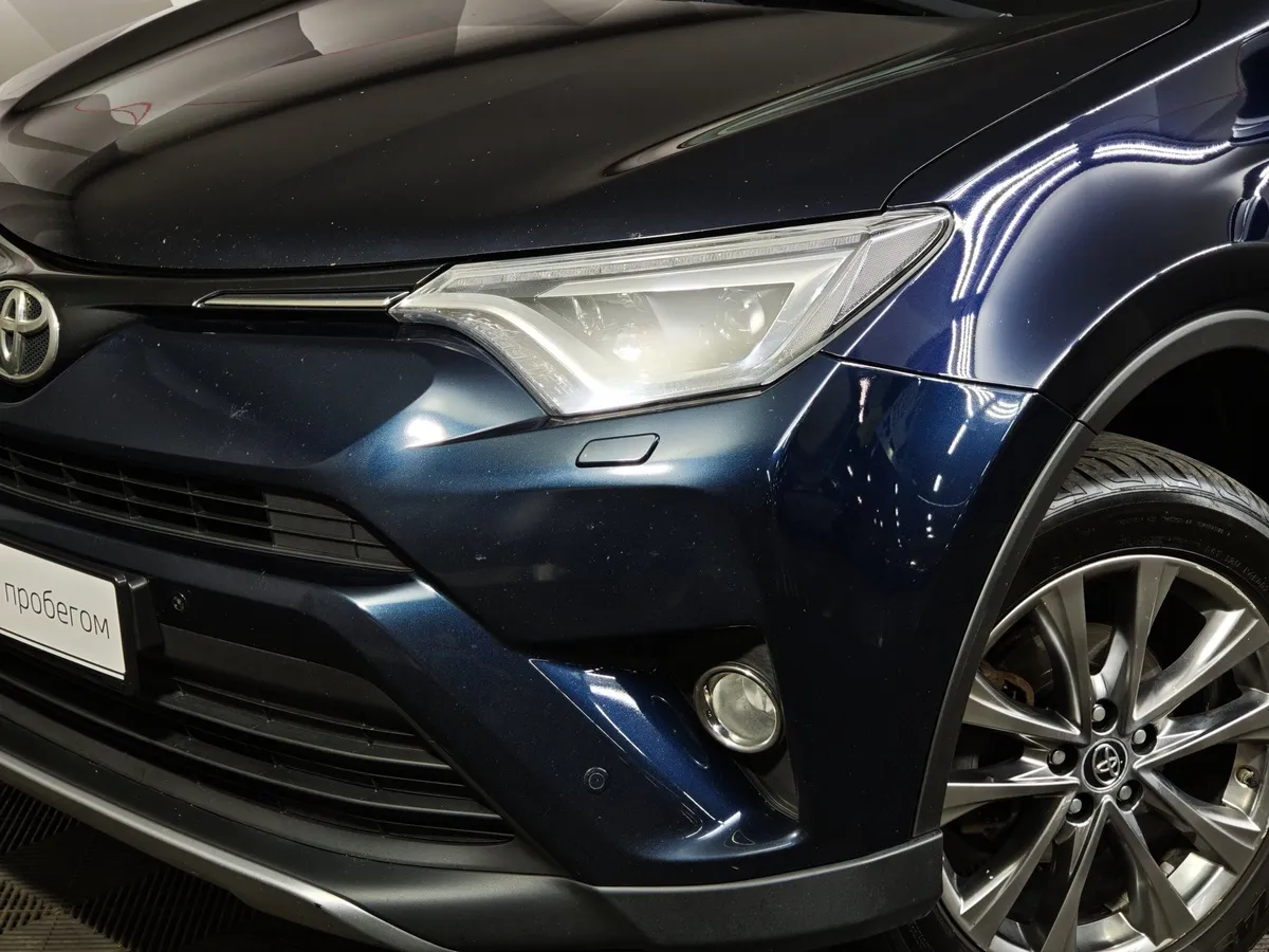 Toyota RAV4 2.5 AT 4WD (180 л.с.) Престиж Синий в АВИЛОН. Слайд №9
