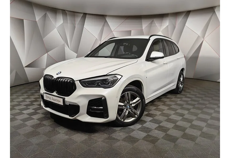 АВИЛОН - BMW X1 18d xDrive (150 л.с.) M Sport Белый - slide 9598412