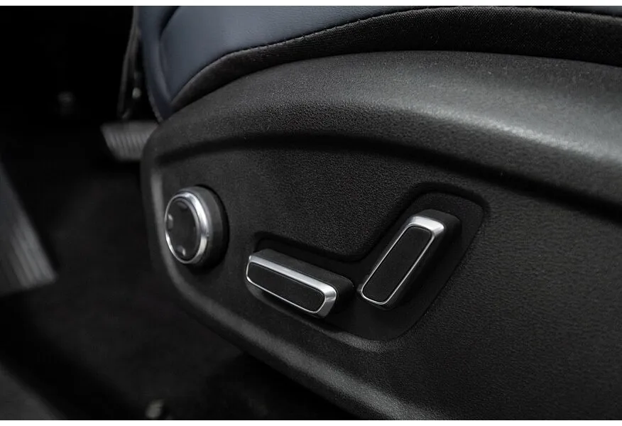 Geely Atlas 2.0T AT 4WD (200 л.с.) Flagship Серебристый в АВИЛОН. Слайд №11