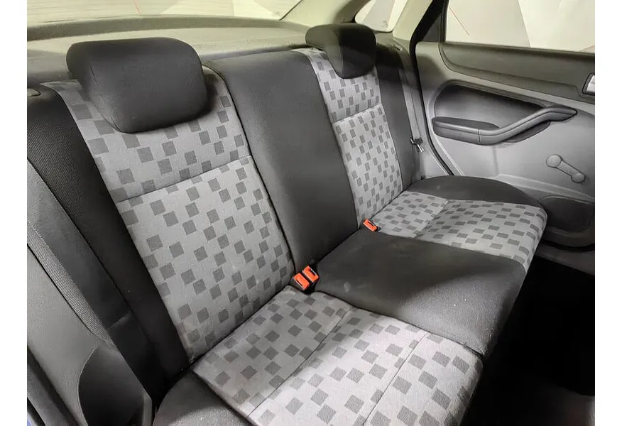 Ford Focus 1.6 AT (101 л.с.) Trend Синий в АВИЛОН. Слайд №16