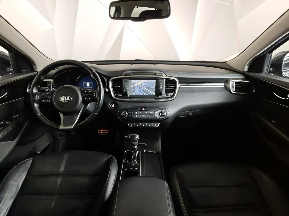 Kia Sorento 2.2 D AT AWD (5 мест) (200 л.с.) Prestige Серый в АВИЛОН. Слайд №14