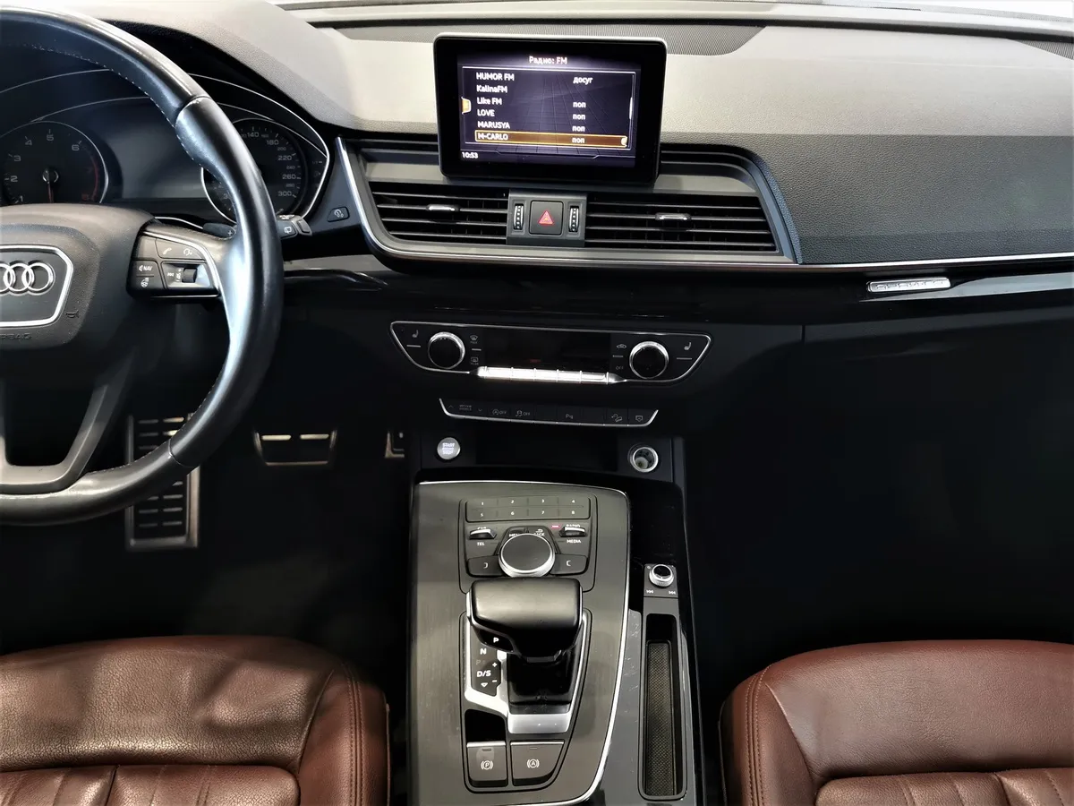 Audi Q5 2.0 TFSI S tronic quattro (249 л.с.) Sport Синий в АВИЛОН. Слайд №14