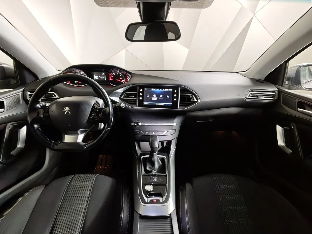 Peugeot 308 1.6 HDi 6AMT (109 л.с.) Серый в АВИЛОН. Слайд №12
