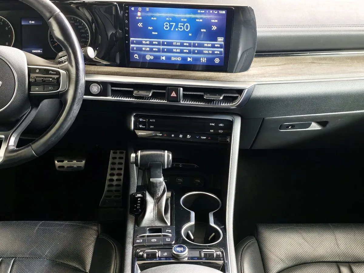 Kia K5 2.5 GDI AT 2WD (194 л.с.) Luxe Белый в АВИЛОН. Слайд №15