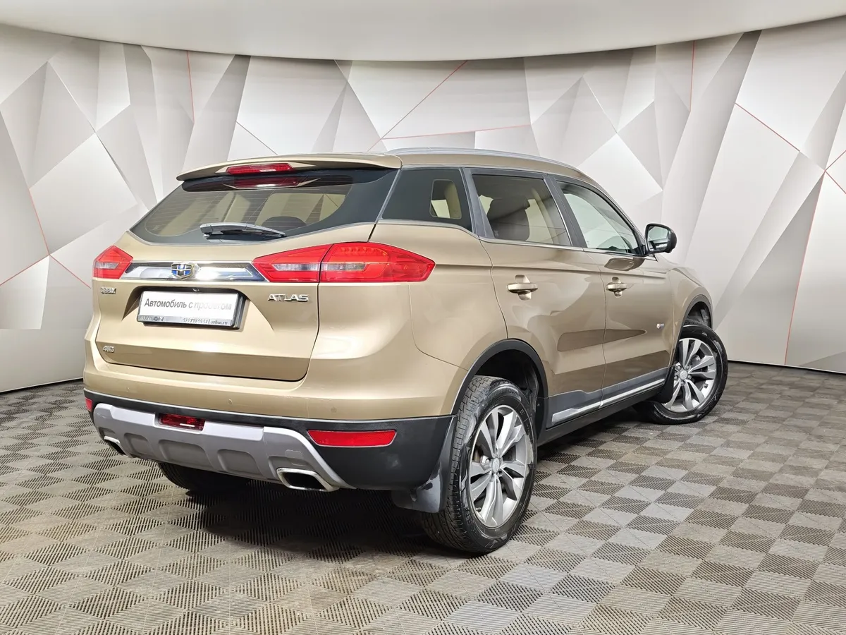 Geely Atlas 1.8 AT (184 л.с.) Luxe LED Бежевый в АВИЛОН. Слайд №2