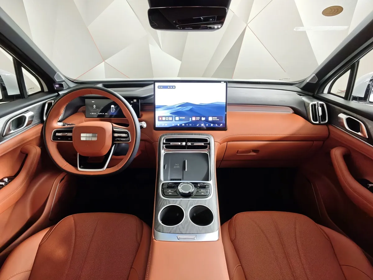 Geely Galaxy M7 1.5h AT FWD (238 л.с.) Startship Белый в АВИЛОН. Слайд №14