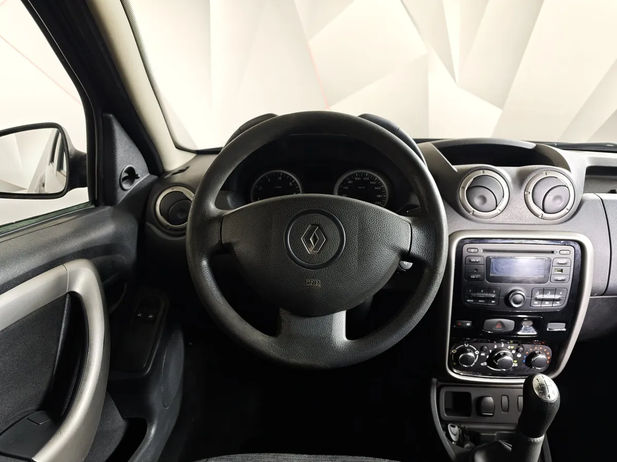 Renault Duster 1.6 MT 4WD (102 л.с.) Коричневый в АВИЛОН. Слайд №17