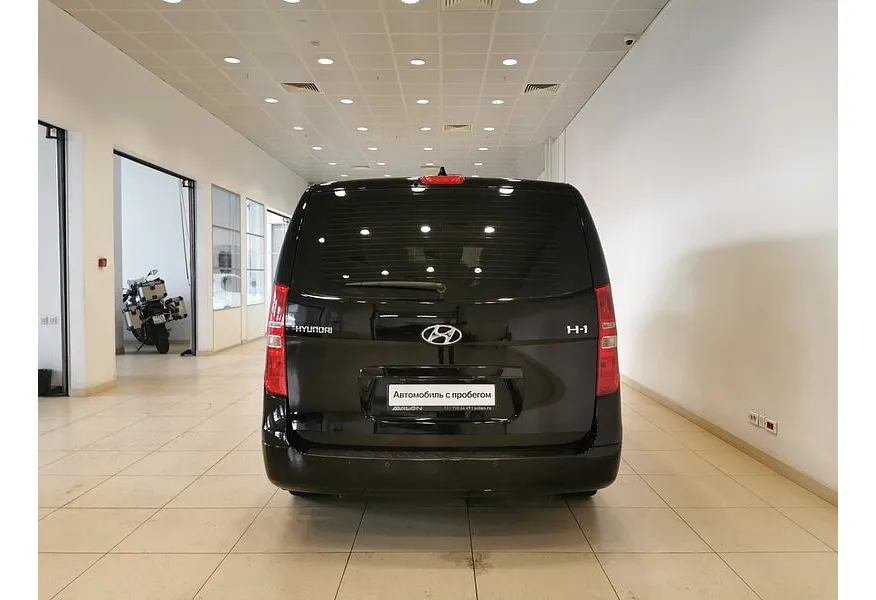 Hyundai H-1 2.4 AT (173 л.с.) Comfort Черный в АВИЛОН. Слайд №8