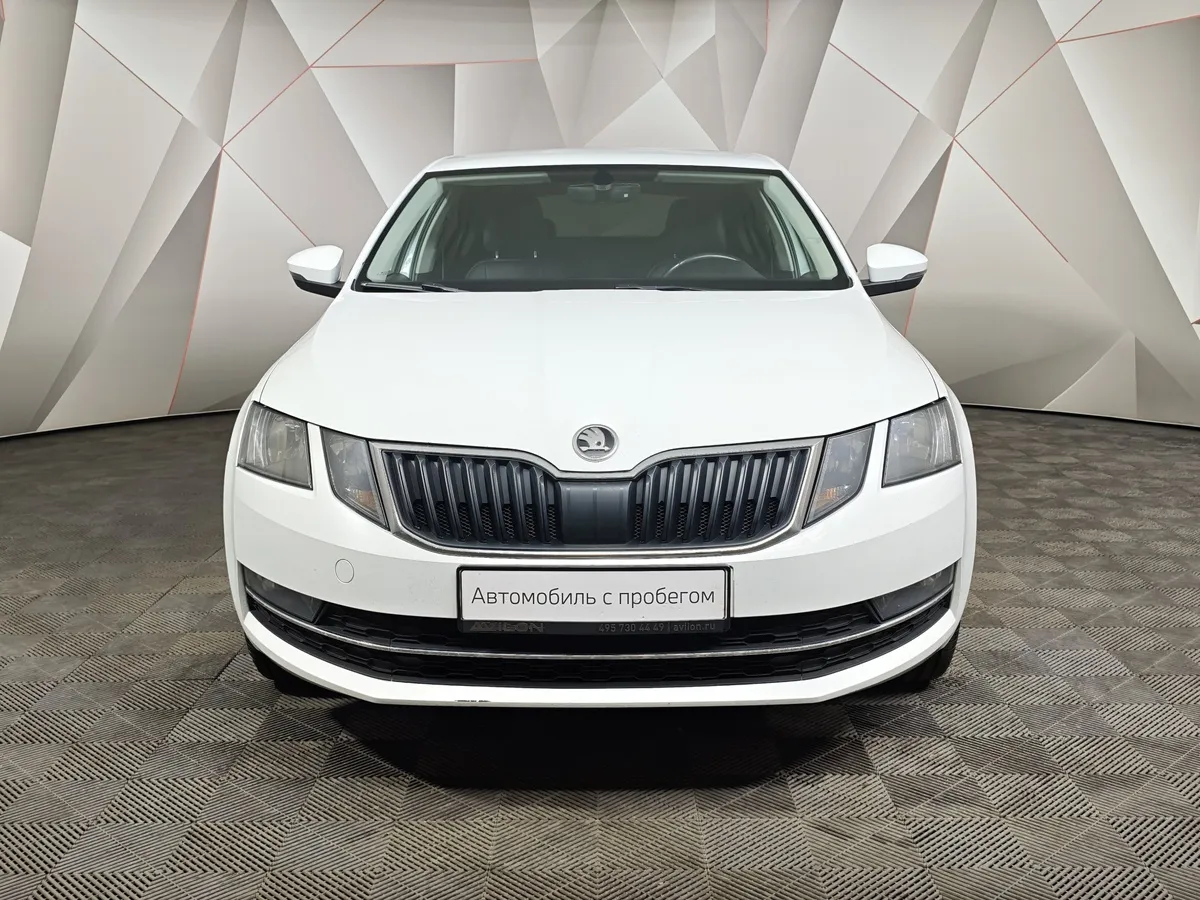 Skoda Octavia 1.6 MPI AT (110 л.с.) Белый в АВИЛОН. Слайд №7