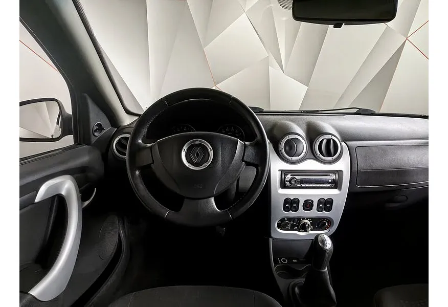 Renault Sandero 1.6 MT (84 л.с.) Stepway Красный в АВИЛОН. Слайд №18