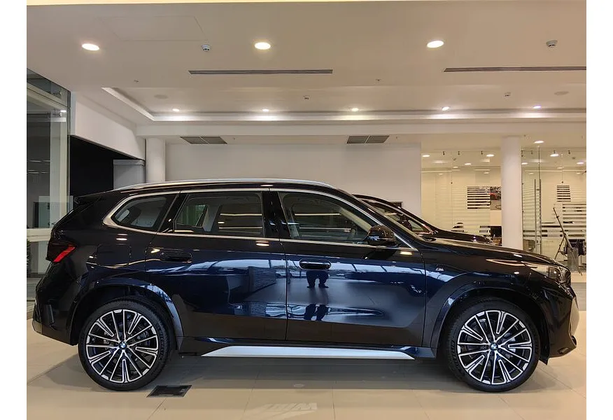 LIVE. Слайд №3