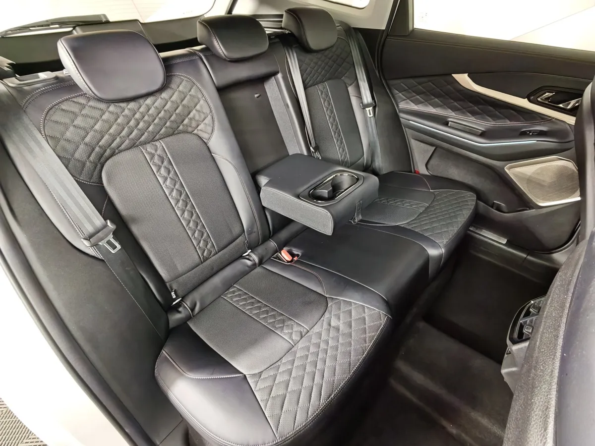 EXEED TXL 1.6 TGDI DCT7 AWD (186 л.с.) Белый в АВИЛОН. Слайд №17