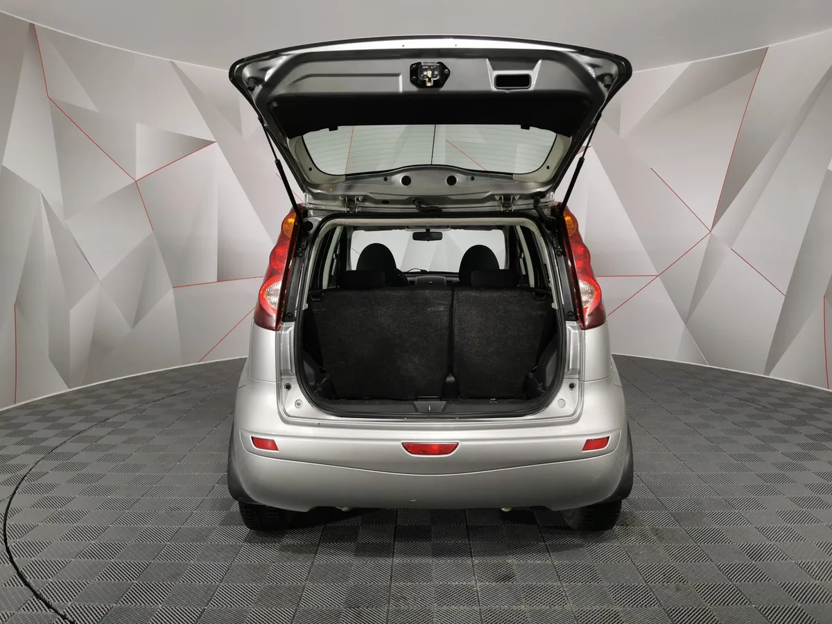 Nissan Note 1.6 MT (110 л.с.) Comfort Серебристый в АВИЛОН. Слайд №12