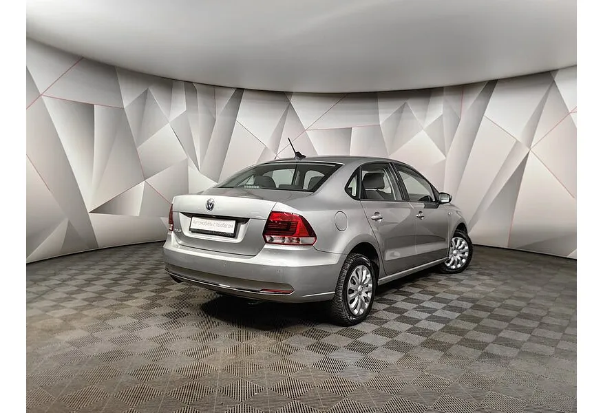 Volkswagen Polo 1.6 MPI AT (110 л.с.) Drive Серебристый в АВИЛОН. Слайд №2