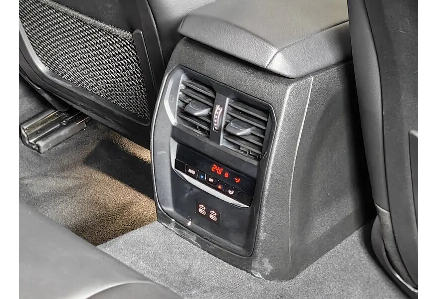 BMW 3 серия 320i xDrive (184 л.с.) Серый в АВИЛОН. Слайд №17