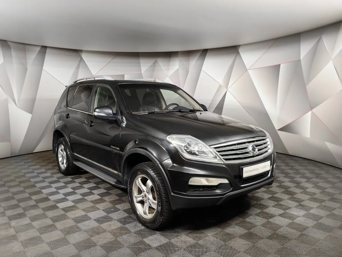 SsangYong Rexton 2.7 Xdi T-Tronic 4WD (165 л.с.) Черный в АВИЛОН. Слайд №3