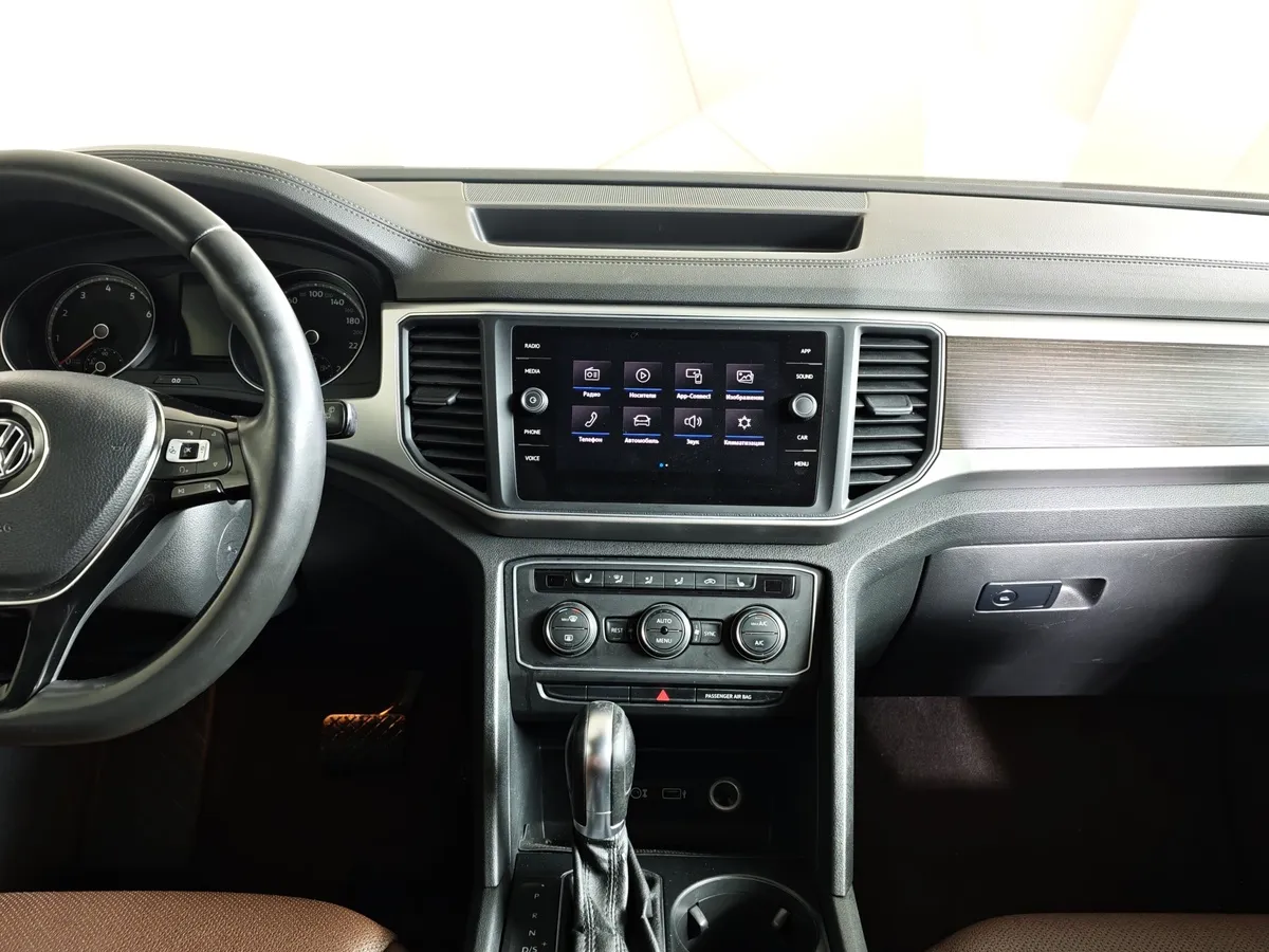 Volkswagen Teramont 3.6 V6 AT 4Motion (249 л.с.) Respect Черный в АВИЛОН. Слайд №15