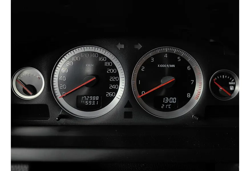 Volvo XC90 2.5 T5 Geartronic AWD (5 мест) (210 л.с.) Синий в АВИЛОН. Слайд №16