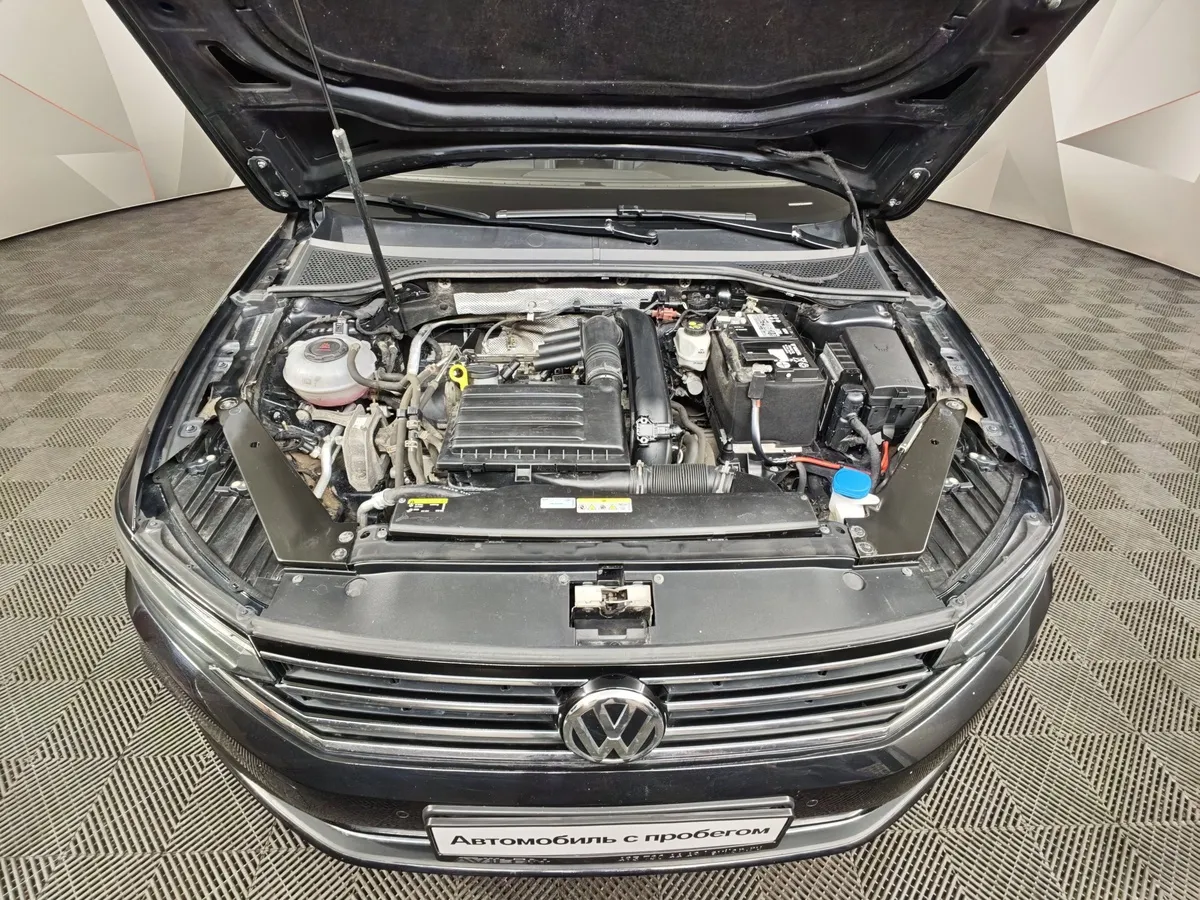 Volkswagen Passat 1.4 TSI BlueMotion DSG (150 л.с.) Highline Черный в АВИЛОН. Слайд №11