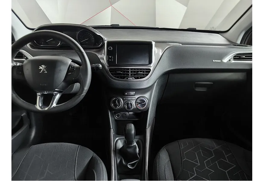 Peugeot 2008 1.6 VTi MT (115 л.с.) Коричневый в АВИЛОН. Слайд №14